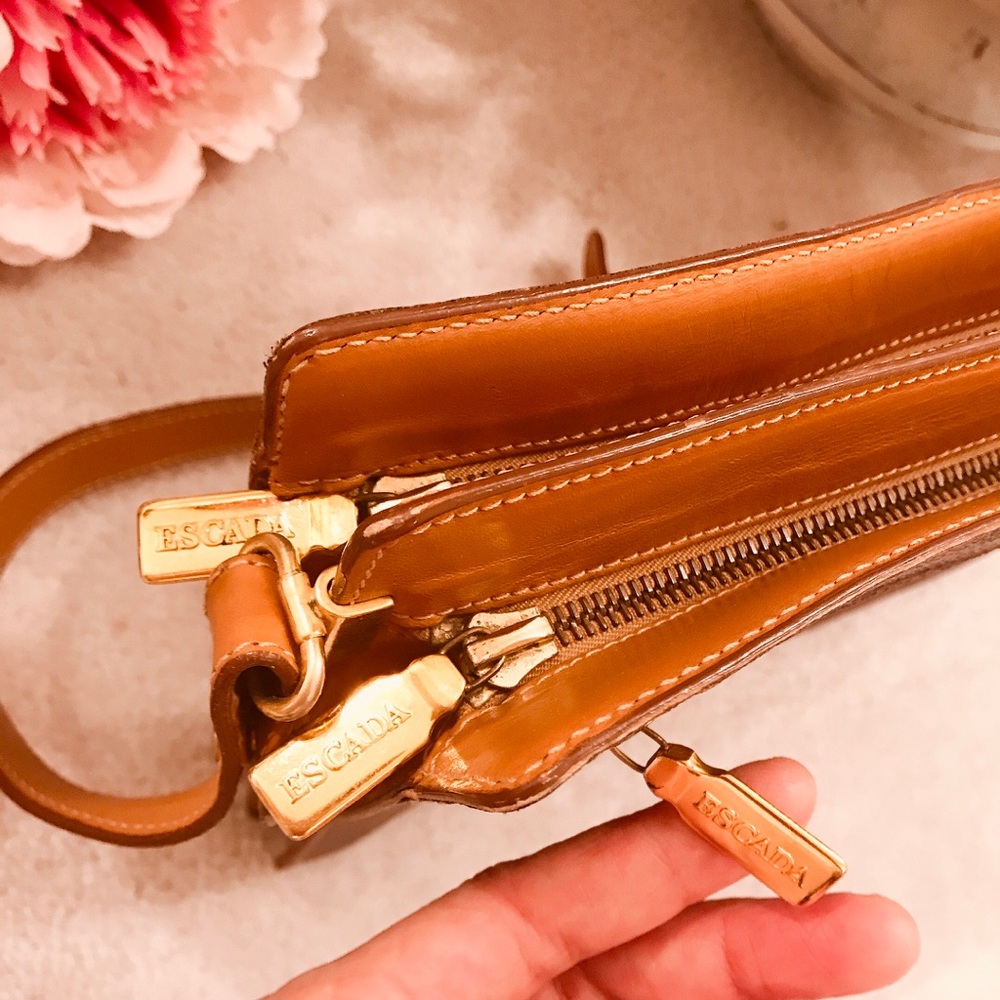 ESCADA Handbag - Picture 3 of 8